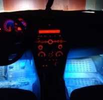 Как подключить подсветку ног в машине