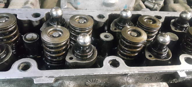 Пежо 308 замена маслосъемных колпачков